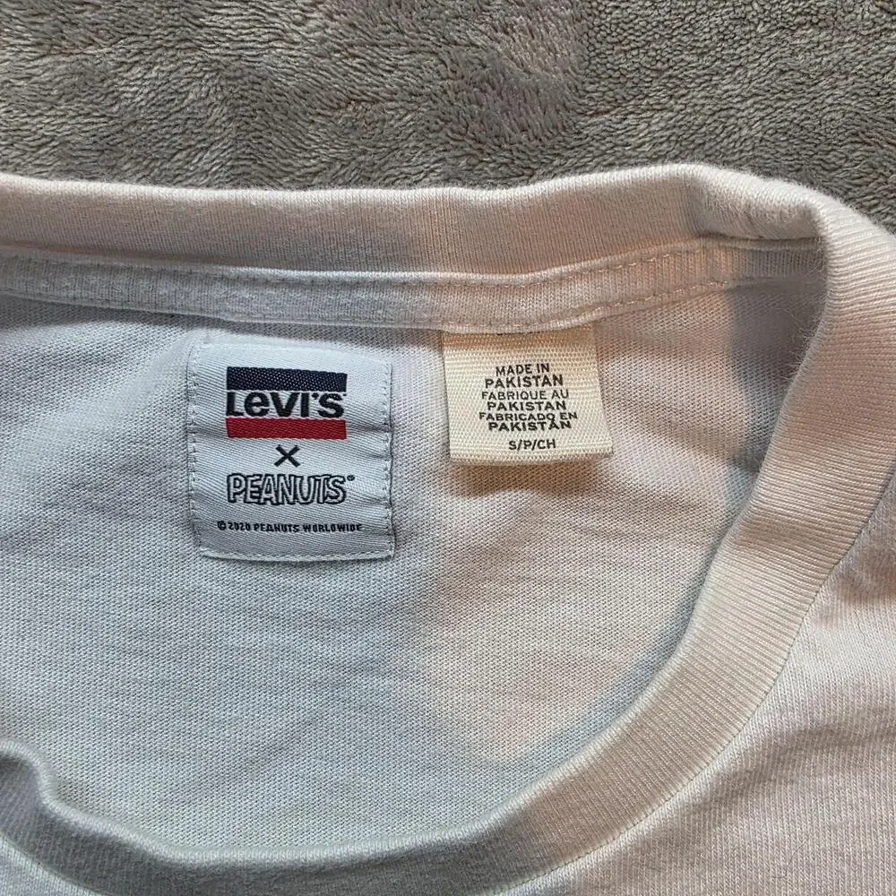 Levi's Peanuts Shirt Mens S White Snoopy Pocket Graphic Crew T-Shirt Cartoon